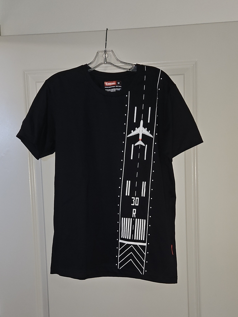 Emirates T-shirt - Men's Medium - NWT